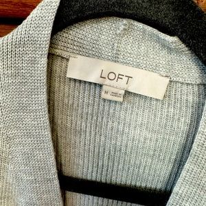 Never worn gray cardigan with cute sleeves!